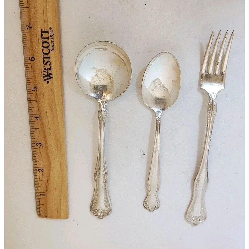 National Imperial Plate Queen Elizabeth‎ Silverplate Flatware 18 Pieces Vintage